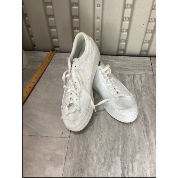 ~Nike Blazer Low Platform ESS Woven White Low-top Stylish Sneaker NEW size 12 - Picture 2 of 7